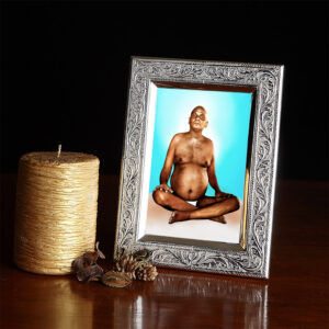 BHAGWAN NITYANANDA SILVER PHOTO FRAME ( PHOTO SIZE: 4X6 INCH)