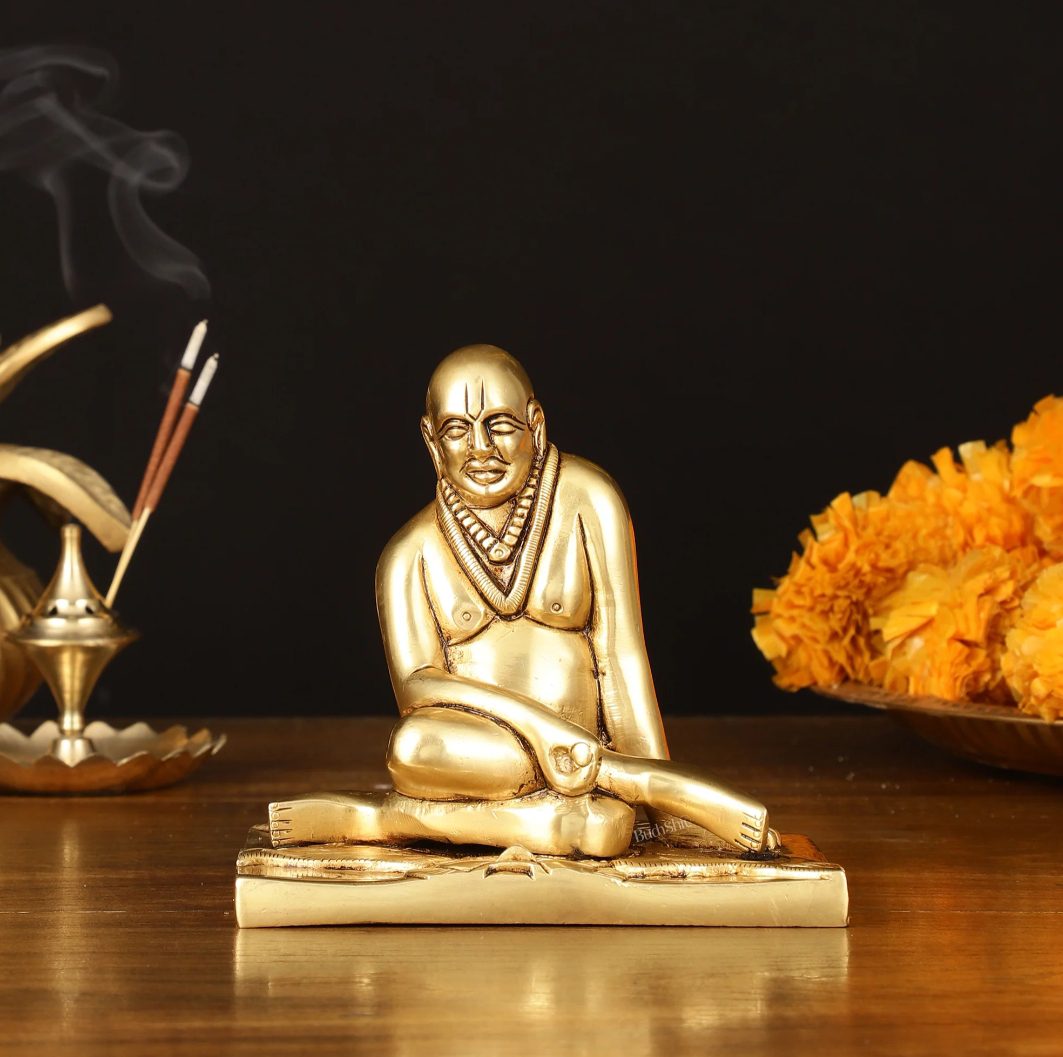 Brass Super Fine Swami Samarth Idol 4"