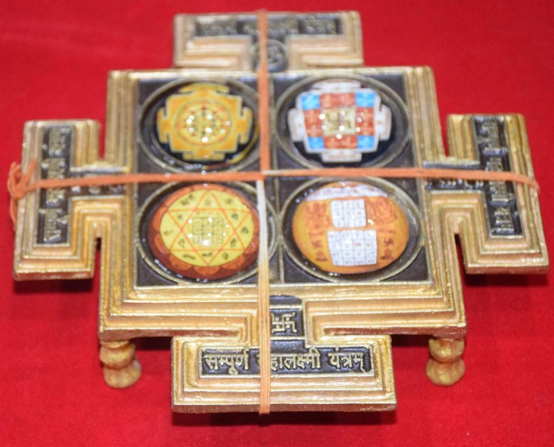 Sampoorn MahaLaxmi Yantra Chowki - Image 2