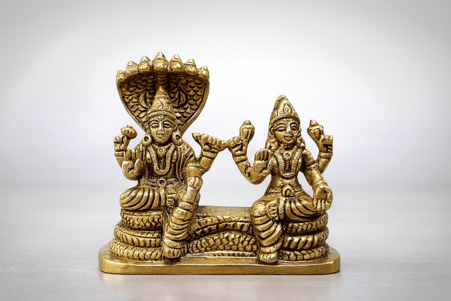 Brass vishnu lakshmi on shesh nag Statue – Handmade Pital Idol | Buy Online 3.5"